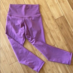 DYI To The Edge signature crop